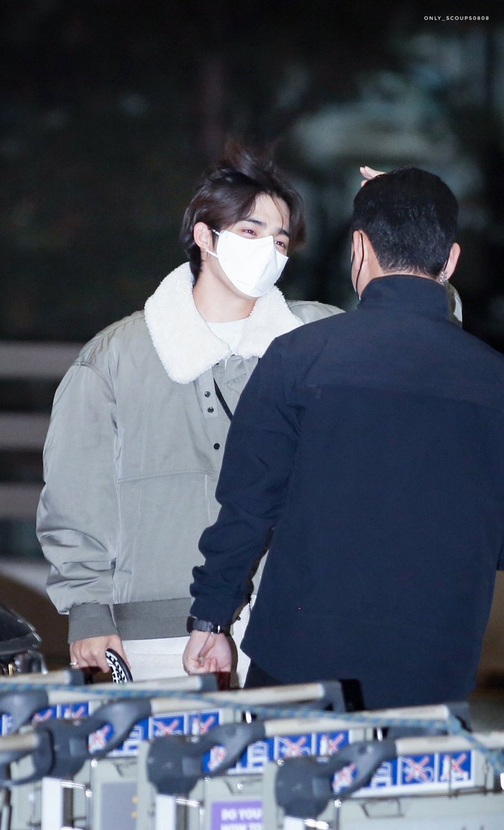 덩치큰형아좀그만조어하라고와아아아악
지등치도산만하면서