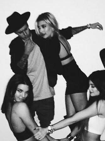 kenjikishimxto's tweet image. Hailey comemorou seus 18 anos com o Justin e amanhã comemorará seus 28 anos também com o Justin, mas desta vez casada, tendo “Bieber” como seu sobrenome e acompanhados de um amado bebezinho que tiveram juntos. 💙🥹