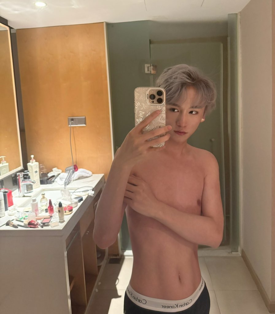 CuoAz0's tweet photo. 成都也挺无聊的嘛🙃 https://t.co/6nSMqT6cnx