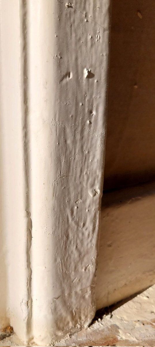 Looking forward to transforming this property in Orpington, some of the paint work should have a warning,  "risk of injury do not touch!"
#Orpington #Decorating