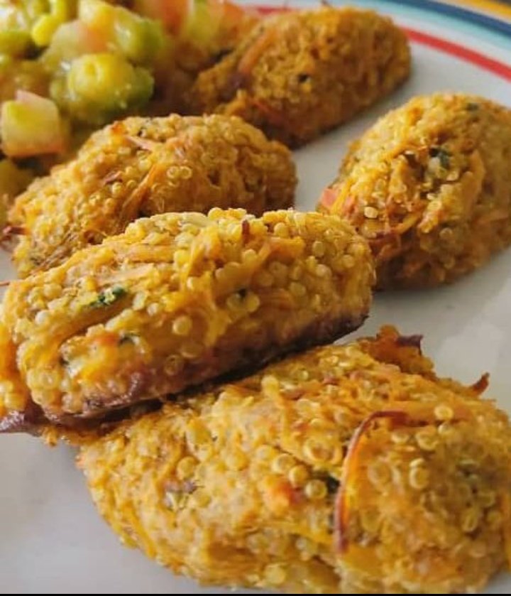 evevasquez77's tweet image. Buenos Dias a todos 🇻🇪... Por acá ando encroquetada ❤️, cual prefieres , Las de papas , las de arroz o las de Quinoa ?? Estamos en #Caracas  #Croquetas #Quinoa #Cazón #Comidasaludable #Organica