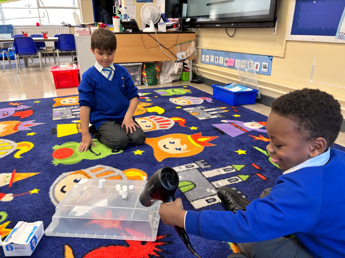 This week, Year 1 looked at building a wall using different materials. We used a hairdryer to blow them down and see if they would stay up.