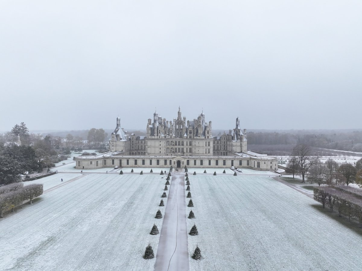 ChĆ¢teau de Chambord (@domainechambord) on Twitter photo Avez-vous dĆ©jĆ vu le <a href="/domainechambord/">ChĆ¢teau de Chambord</a> sous la #neige ? āļøāļø On partage avec vous des photographies de ce matin šø#jeudiPhoto Avez-vous dĆ©jĆ vu le <a href="/domainechambord/">ChĆ¢teau de Chambord</a> sous la #neige ? āļøāļø On partage avec vous des photographies de ce matin šø#jeudiPhoto