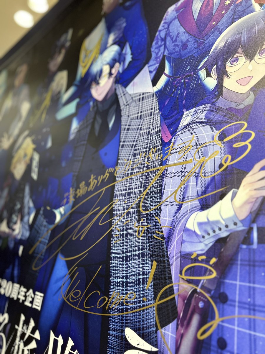 PH15th's tweet photo. そして、望月淳先生が前日準備にお越しくださいました✨!!

たくさんの【楽描き】をしてくださったので、ぜひ会場でご覧ください👀✨
素敵な色紙もいただきましたのでお楽しみに🎉

#パンヴァニショップ 東京会場は有楽町マルイ7階にて11/22(金)〜12/8(日)まで開催🎉

▼HP
https://t.co/6X6f3wyNyF https://t.co/tOYG9Z6VjM