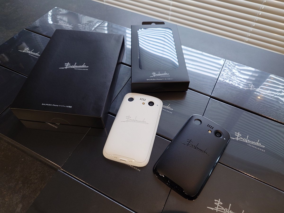 遂に実現…念願の超大量入荷】 BALMUDA Phone X01A 未使用品 税込24,800