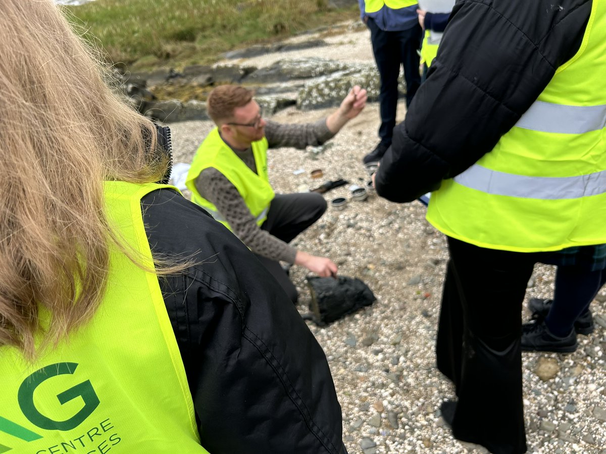 Mark Coughlan (@drmarkyc) on Twitter photo 🏖️ Can't beat a day at the coast, the best classroom 👩🏫
Last week we had the pleasure of bringing students at Ó Fiaich College secondary school to Dundalk Bay for <a href="/EuroGeosciences/">European Geosciences Union</a> Geoscience Day, where we explored water quality, blue carbon, sea-level rise & marine management🌍 🏖️ Can't beat a day at the coast, the best classroom 👩🏫
Last week we had the pleasure of bringing students at Ó Fiaich College secondary school to Dundalk Bay for <a href="/EuroGeosciences/">European Geosciences Union</a> Geoscience Day, where we explored water quality, blue carbon, sea-level rise & marine management🌍