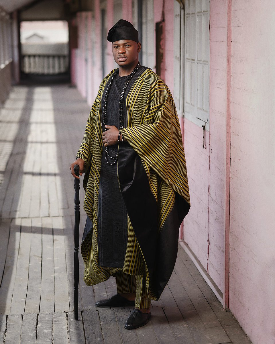 O_KOYOYO's tweet photo. Raise your style bar high with the refined elegance of the Láláró agbada. Sleek lines, masterful craftsmanship, and premium fabrics combine to create an attire that embodies sophistication and culture. The richness of the material mirrors the depth of the Láláró legacy, https://t.co/JAFgaaVuDu