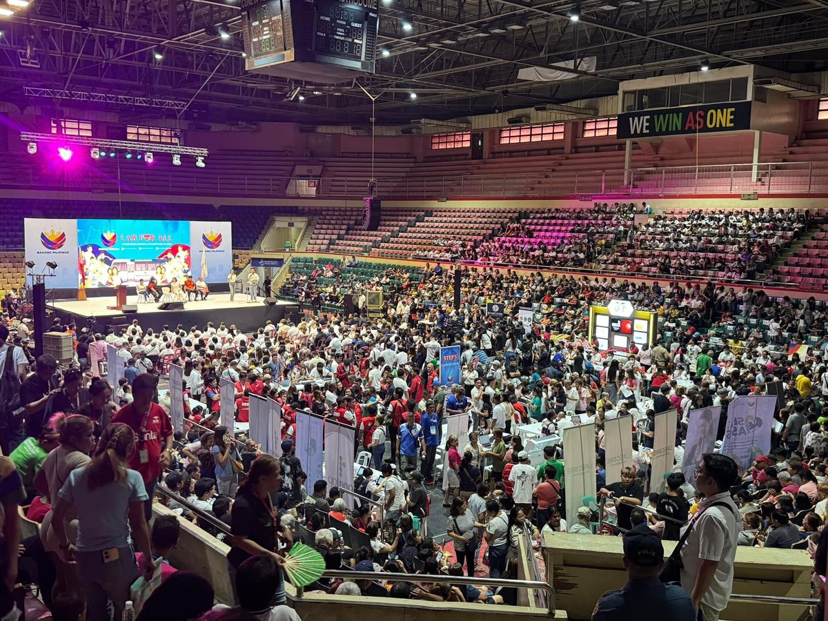 yourbossharvs's tweet photo. DOH MMCHD and with @PSHC_Cares 🏥✨

Together we provided essential health services to the community.

This nationwide initiative is part of our commitment to making quality healthcare accessible to all Filipinos. https://t.co/AB4Y6VHr53