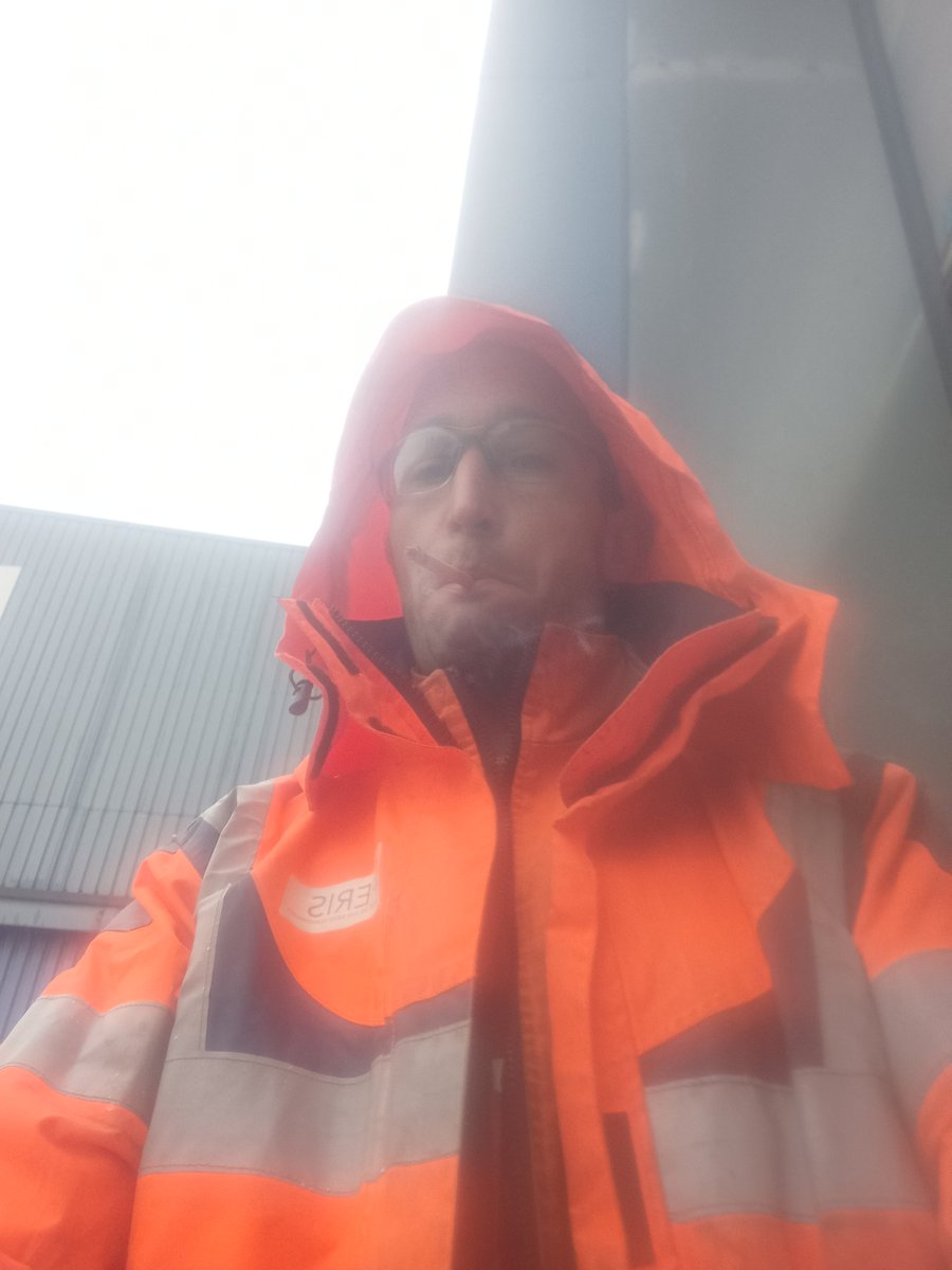 FlashLeleu's tweet photo. Jeudi 21 Novembre 2024 je travail il neige https://t.co/OSf0wqqM7G