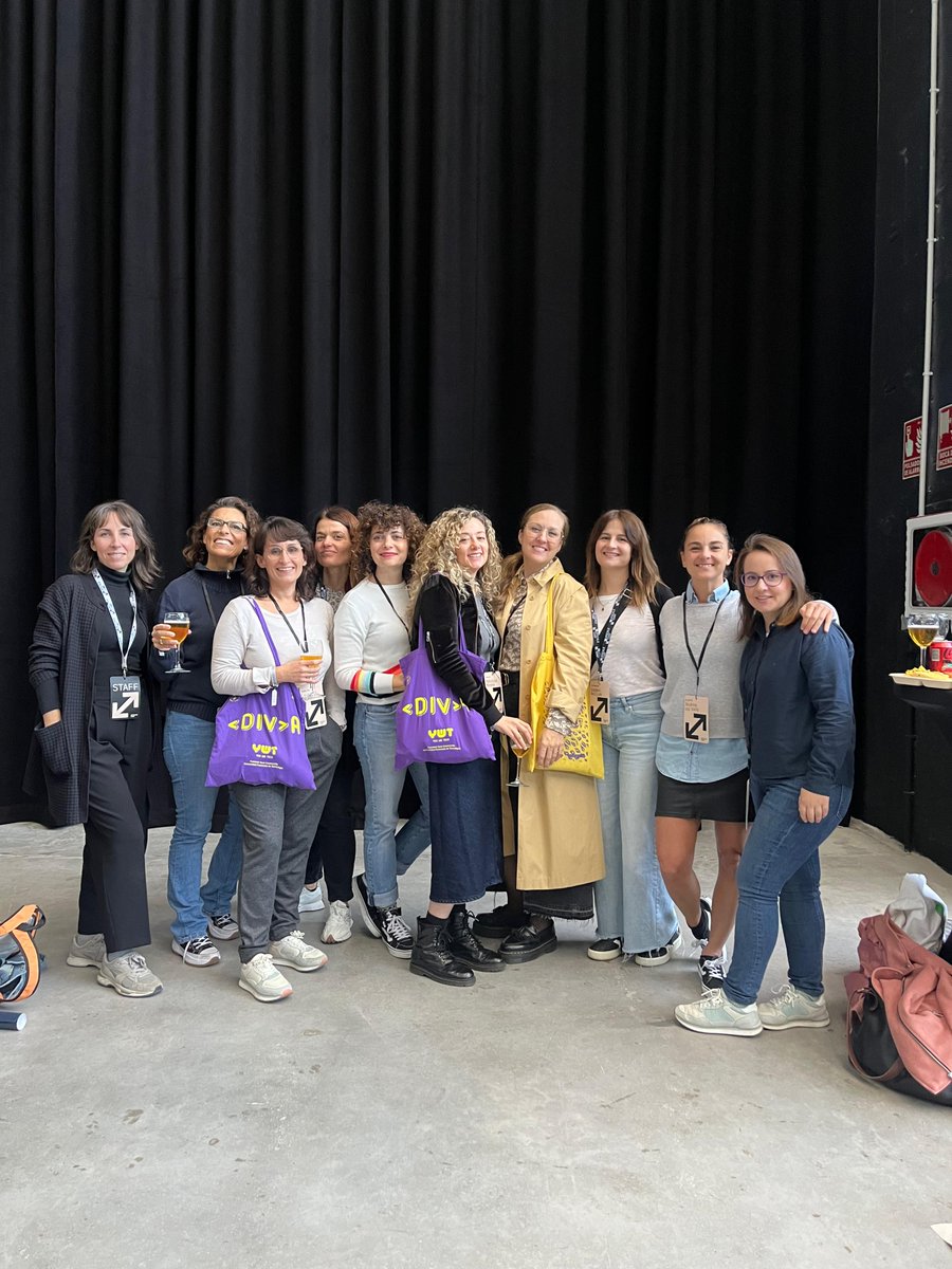 disruptivos's tweet photo. Ayer terminó la primera edición del @upscaleconf 👏🙌

⏭️ María, Gloria  y Javier estuvieron allí, tomaron buena nota y ahora mismo tienen la cabeza a mil (más si es posible) 😉. Gracias a @yeswetech_org por la invitación. 
📝 Tenemos muchas reflexiones por lo que viene. https://t.co/jaaSx09iwd