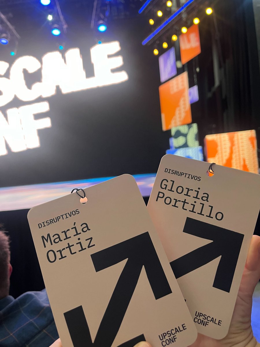 disruptivos's tweet photo. Ayer terminó la primera edición del @upscaleconf 👏🙌

⏭️ María, Gloria  y Javier estuvieron allí, tomaron buena nota y ahora mismo tienen la cabeza a mil (más si es posible) 😉. Gracias a @yeswetech_org por la invitación. 
📝 Tenemos muchas reflexiones por lo que viene. https://t.co/jaaSx09iwd