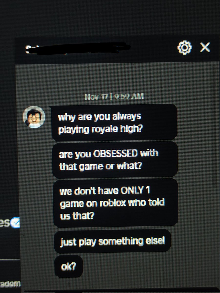 glowingAsteria's tweet photo. I'm actually crying, one of my random Roblox friends sent me this, how do I even reply to this 😭 #royalehigh #roblox https://t.co/frvRIj9hnq