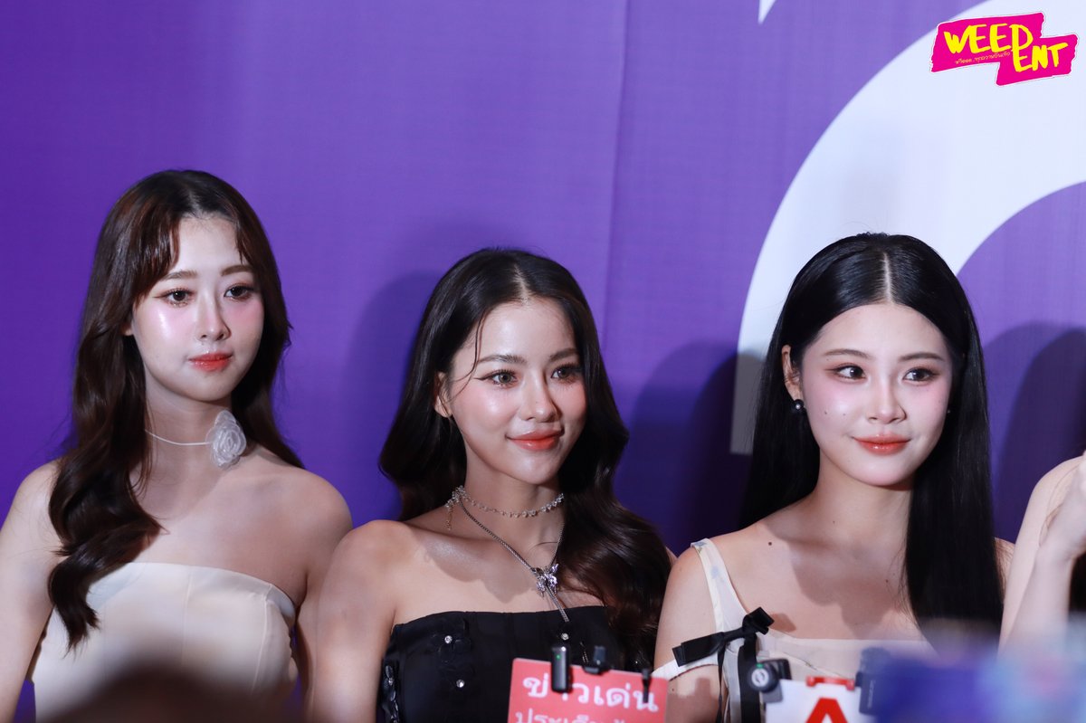 WEED_ENT's tweet photo. " มุก -นิกี้ - อิ๊งแลนด์ -โอปอล -มิ้นท์-ปุยฝ้าย และ พลอย" ในงาน "FRT GRAND OPENING EVENT" เปิดตัวซีรีส์ #ShadesGL ✨🎊

FRT LINE UP 2025
#FRTentertainment 
#FRTLineUp2025
#FrtGrandOpening
#NikyQRRA #NikyWarinrat 
#NikyEngland #MookWorranit
#MintBenjanee #OpalKulwipa https://t.co/U4gBpoFfXI