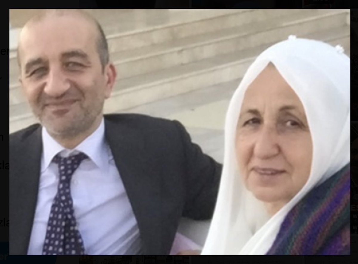 9 yıldır yalnızdı zaten...  

Varlıklarına el konmak için gözü kararmış komşuları tarafından iftiraya uğramış, çocuklarından, torunlarından koparılmış, evinden barkından çıkarılmış,
 
Tekin hapsedildikten sonra kendi tabiri ile "yaşayan bir ölü" haline gelmişti...  

Yetmedi...