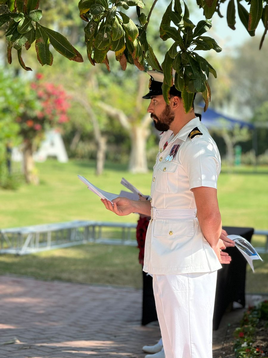 HMSBangor's tweet photo. Recently our Ship’s Company and @RN_MTXG had the honour of representing the @RoyalNavy in Kuwait for both Remembrance Day and the birthday of HM the King.

They all presented themselves to the highest of standards throughout.

Thank you to @UKinKuwait for hosting 🇬🇧🇰🇼
#OpKIPION https://t.co/PQe2pbGagQ