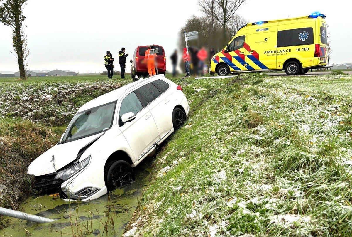 Flinke aanrijding tussen twee voertuigen in Hem