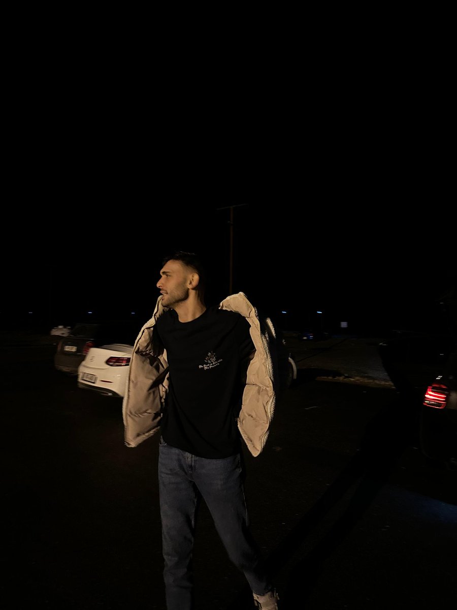 Sosyetenize geldim en alt kattan.