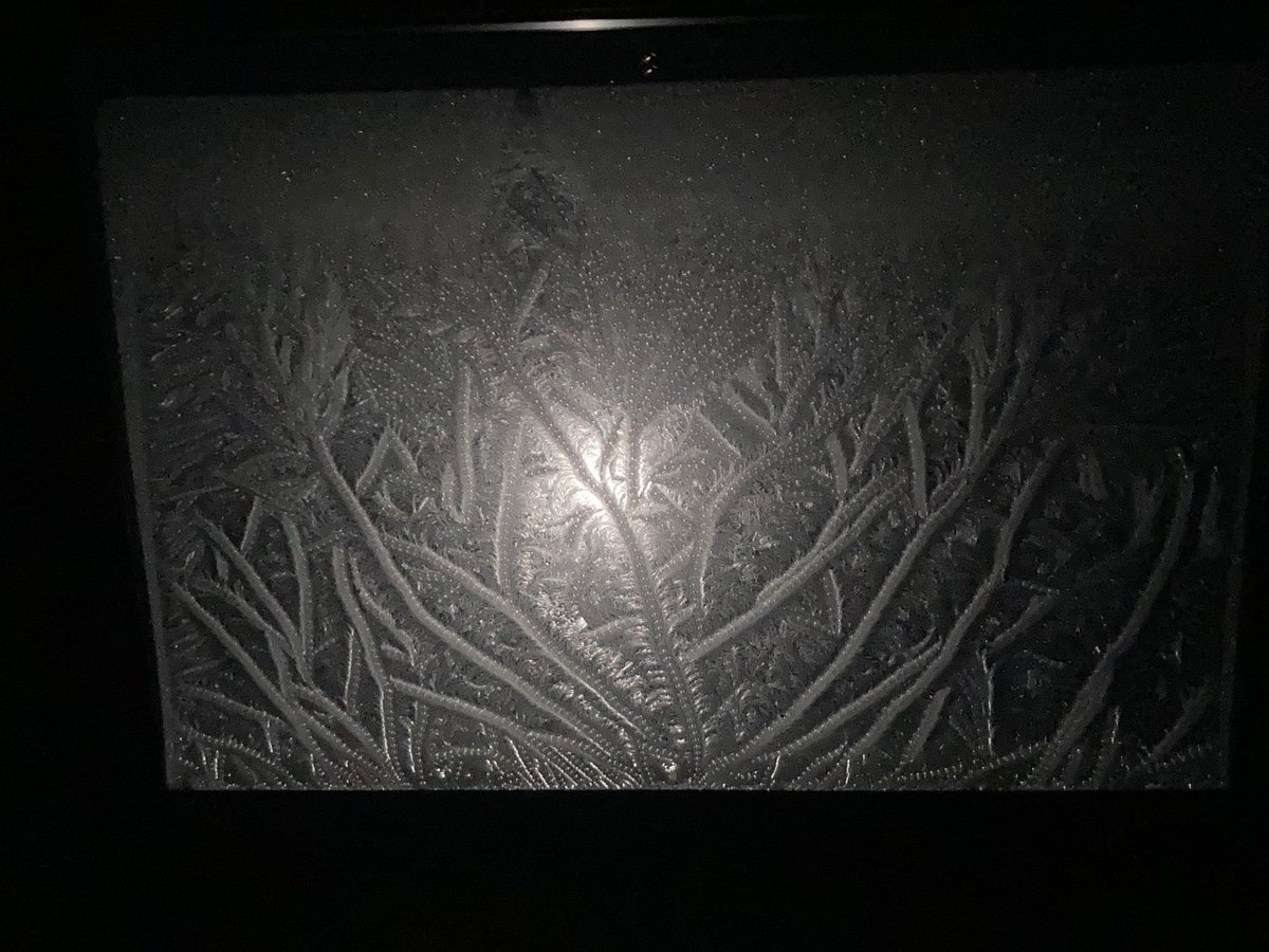 Ice patterns … 0r are they??
Photo @tomshrap