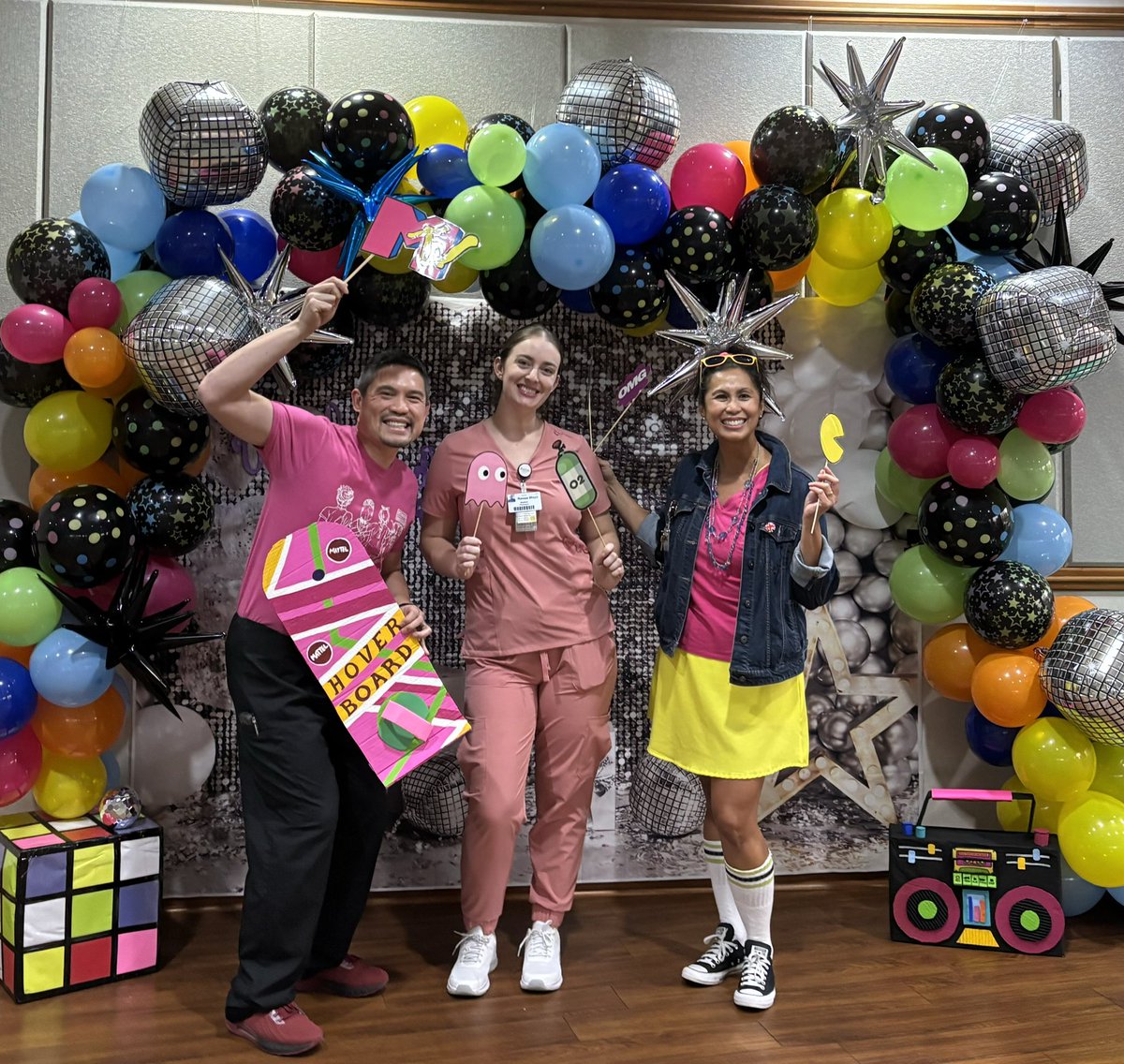 LMC celebrated #WorldCOPDDay by traveling through time! Preceptor Lovelle Nguyen represented the 1980s along with students from 3 different colleges of pharmacy (MUSC, USC &amp; PC)! 🫁