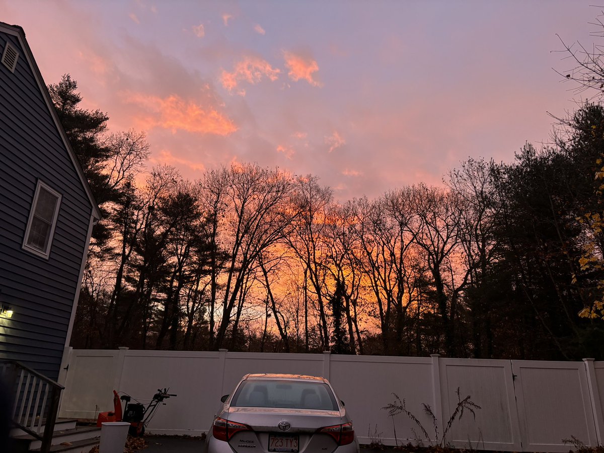 glbird1's tweet photo. @JimCantore surmise in Hanson Mass. https://t.co/544ccVozWd