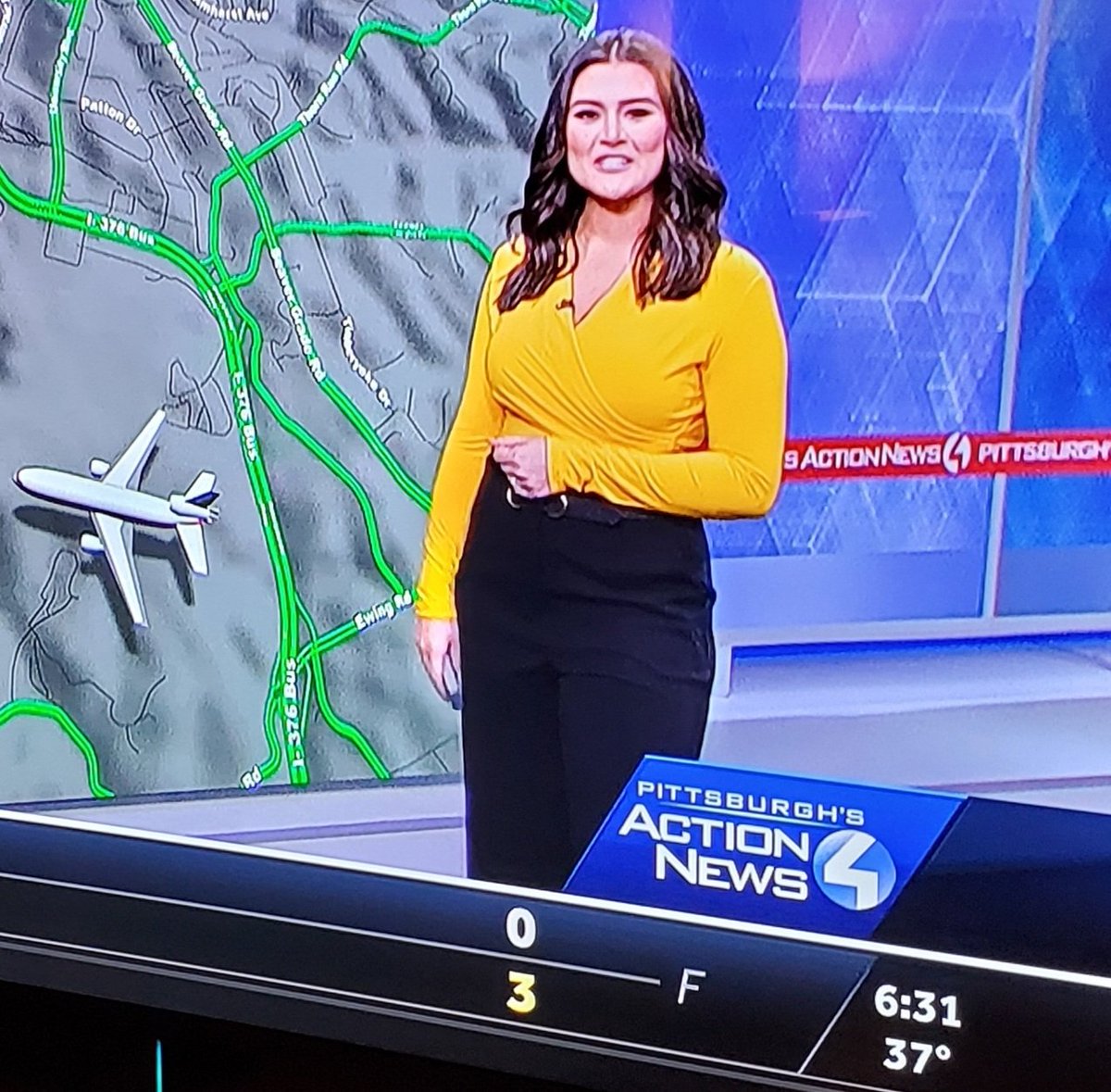 Starkecasm's tweet photo. Look who's back. Welcome back @Elena_WTAE. 
@WTAE https://t.co/1UjIx8sgCe