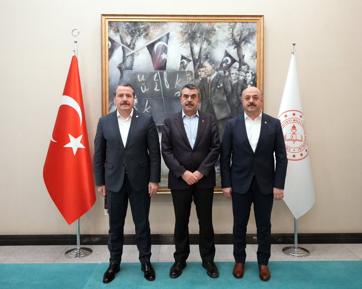 Milli Eğitim Bakanı Prof.Dr. Yusuf Tekin ile Görüştük

Milli Eğitim Bakanı Sn.Yusuf Tekin’i ziyaret ederek gündemdeki önemli konuları aktardık. Olumlu bir görüşme oldu.

▪️20 Bin öğretmen alımında yapılan mülakatlar sonucu, KPSS puan sıralamısına göre atanacak durumdayken