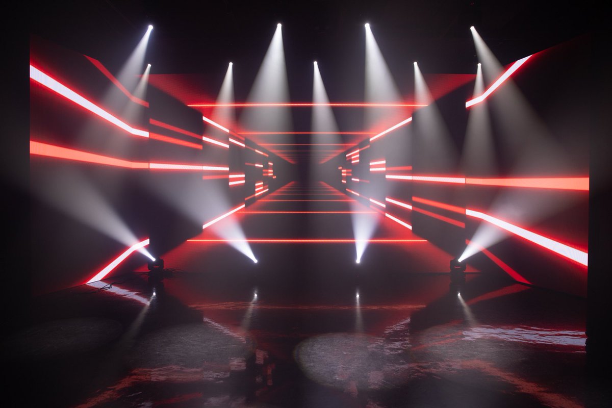 🎁후기 이벤트🎁
연말 맞이 후기 이벤트!☺ 올해 럭스 스튜디오를 이용하신 후기를 남겨주시면 각 룸별로 베스트 리뷰를 한 분씩 선정하여 스튜디오 기본 이용권을 드립니다. 본문에 
#럭스스튜디오_후기 
#럭스스튜디오_미니룸_후기
해시태그를 기재해주시거나 본 계정을 태그해주시면 참여 완료!
➡️