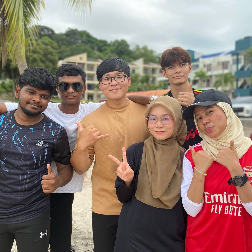 MSULCKL's tweet photo. Even with a little cloud cover, the day at MSU Learning Experience: Wave & Wonder was filled with laughter, fun, and learning beyond the classroom!
#MSUMalaysia #beMSUrians #MSULearningCentre #MSULC https://t.co/KK9A3kPuSY