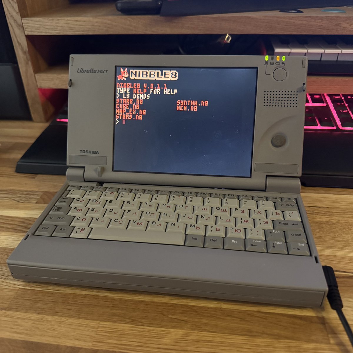 nibble_8's tweet photo. Seems legit #nibble8 #libretto #msdos https://t.co/yS4fhabWue