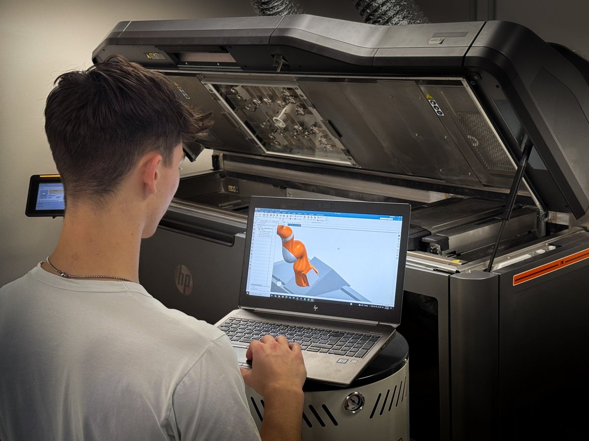 RICAIP (@ricaip_eu) on Twitter photo This summer, Robin Janoušek, a high school student from Nový PORG Prague joined the #RICAIP #Testbed at <a href="/CIIRCCTU/">CIIRC ČVUT</a>, working on robotics projects like assistive tech for physiotherapy & a vision-guided robotic cell. 🚀 Read about his inspiring journey: ricaip.eu/meet-robin/ This summer, Robin Janoušek, a high school student from Nový PORG Prague joined the #RICAIP #Testbed at <a href="/CIIRCCTU/">CIIRC ČVUT</a>, working on robotics projects like assistive tech for physiotherapy & a vision-guided robotic cell. 🚀 Read about his inspiring journey: ricaip.eu/meet-robin/