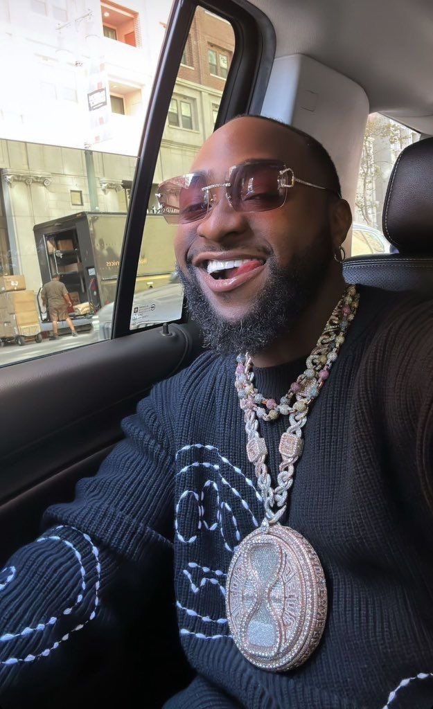 Baddest day 📣
Happy birthday 🎂🎉 
<a href="/davido/">Davido</a> 001 🇳🇬 
Cheers 🥂 To A New Age Unlocked 
Ahead Ahead 💰💼