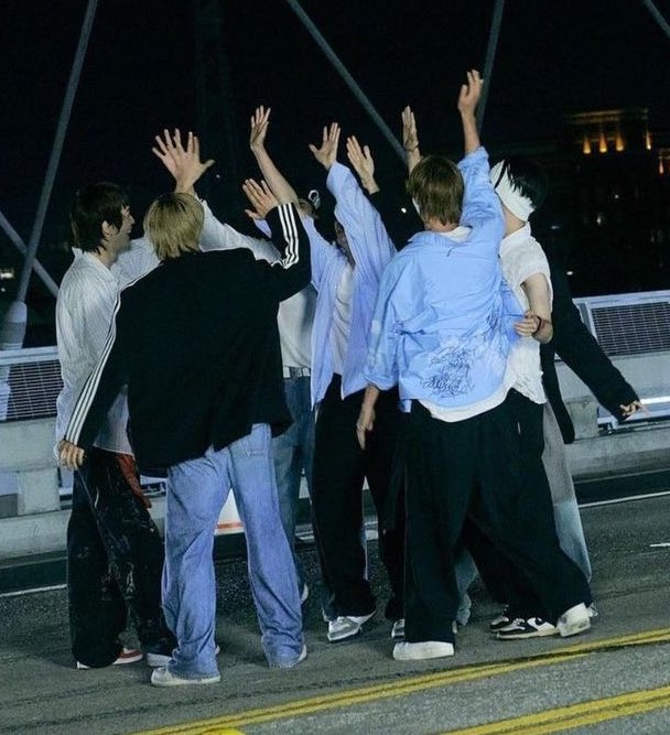 mydearsyongseok's tweet photo. NEVER GIVING UP 🩵 https://t.co/4BeVwmXJR0