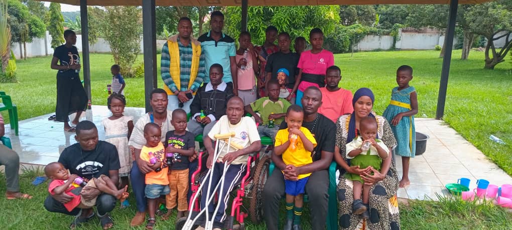 GDucn's tweet image. Yesterday, I spent the day with the incredible children at @HAf,  We shared meals with over 50 vulnerable kids. Small acts of kindness can make a big difference. Let’s continue to spread love&amp;amp;support to those who need it most. #KindnessMatters #HopeForAfrica #SupportTheFuture"