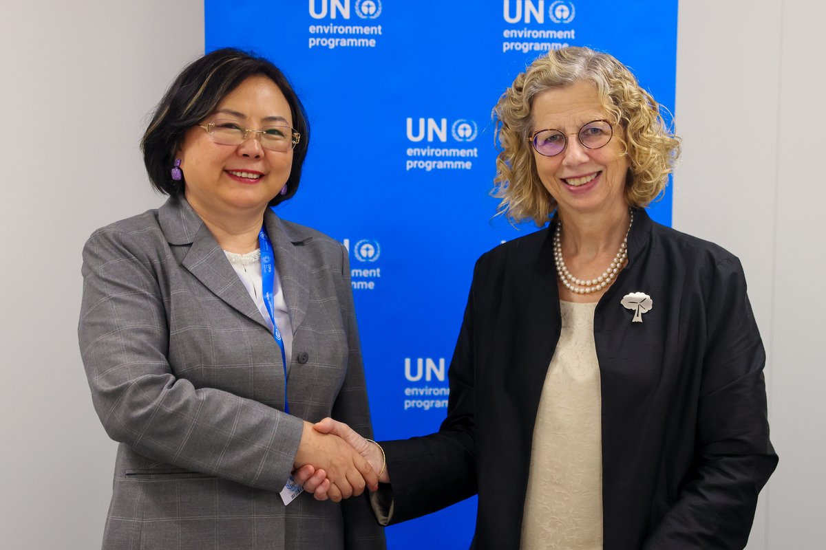 Inger Andersen (@andersen_inger) on Twitter photo Pleased to meet Saldan Odontuya, Minister of Environment and Climate Change for Mongolia, at #COP29.
Good discussion on Mongolia's recent National Adaptation Plan and priorities to implement. <a href="/UNEP/">UN Environment Programme</a> stands ready to continue to support 🇲🇳 deliver these important commitments. Pleased to meet Saldan Odontuya, Minister of Environment and Climate Change for Mongolia, at #COP29.
Good discussion on Mongolia's recent National Adaptation Plan and priorities to implement. <a href="/UNEP/">UN Environment Programme</a> stands ready to continue to support 🇲🇳 deliver these important commitments.