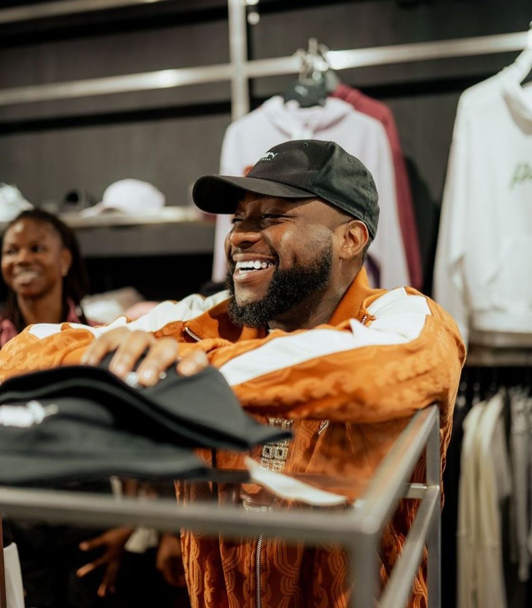 To celebrate Davido's 32nd birthday, i will be sharing N3.2m. Just like this post ❤️ and drop your account number 👇#DavidoAt32