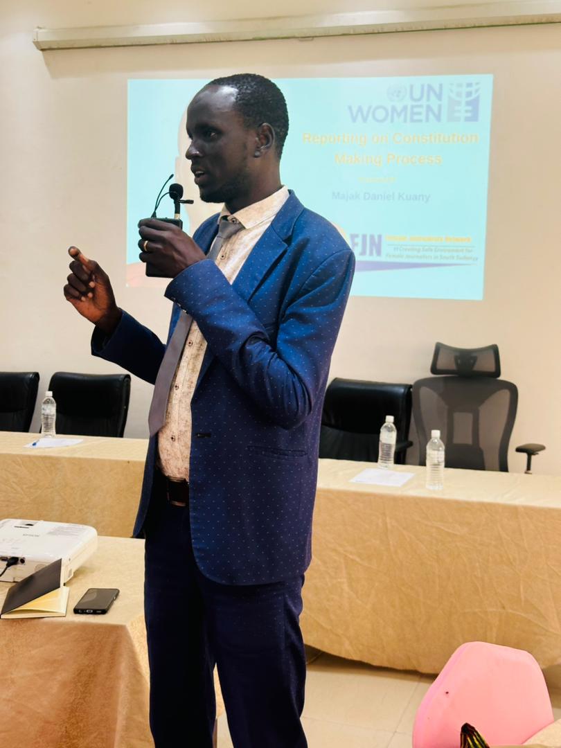 MajackD's tweet photo. I was privileged to be a key faciltstor for two-day training organized by the @FemaleFjn with the support of @unwomenssudan . The workshop focuses on the critical role of journalists, civil society, and parliamentarians in the constitution-making process. https://t.co/OYaoJoEjcj