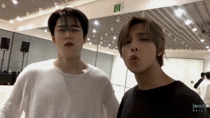 fyminijaehyunx's tweet photo. @fyminihaechanx 👨🏻‍❤️‍💋‍👨🏻 https://t.co/dgppfjEFAL