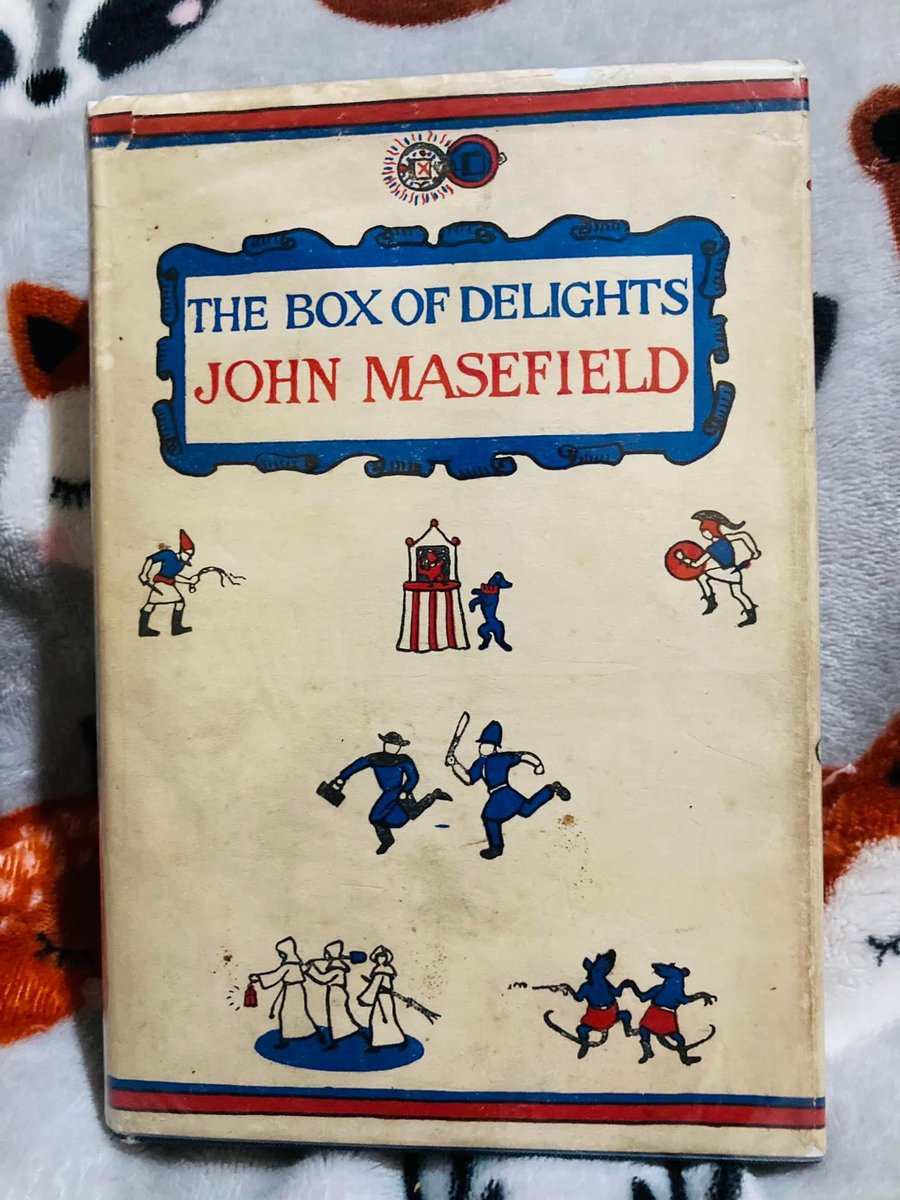 ME_Mum's tweet photo. The Wolves Are Running 🐺 
Happy 40th Anniversary to The Box of Delights.
Thank you John Masefield.
Thank you Renny Rye. https://t.co/PuADuStpJg