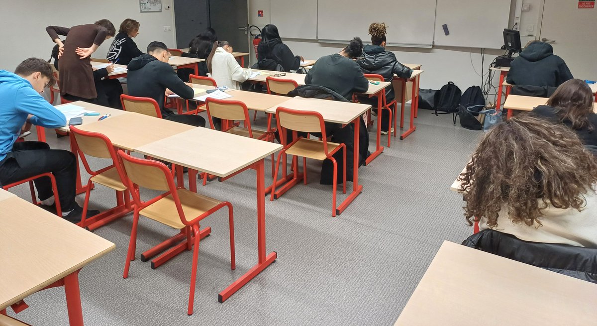 Lycée Jacques Prévert tweet media