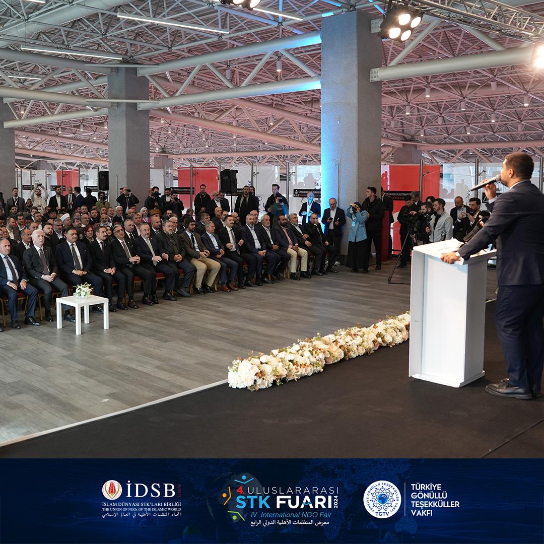 Dünyanın dört bir yanından yüzlerce STK’nın bir araya geldiği 4.Uluslararası #STKFuarı başladı!