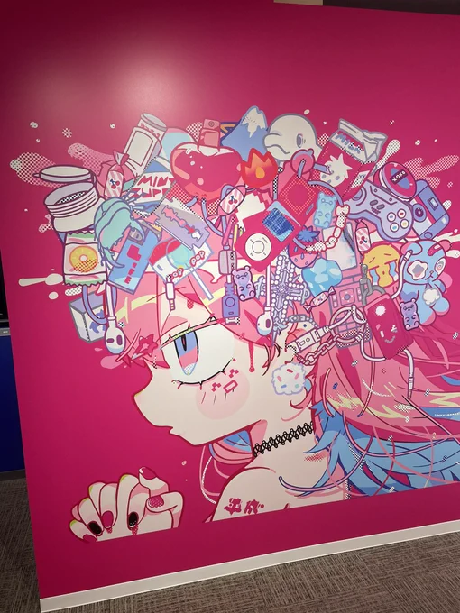 先日、寺田てらさんの展覧会「SensiouS」 にお邪魔してきました。てらさんのイラストの魅力とアイデアが一望できる素敵な空間で、特に描き下ろしイラストの尖りっぷりに凄みを感じました。楽しかったです! 