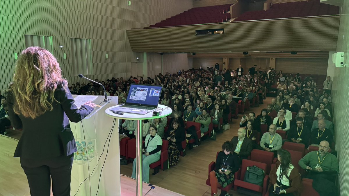 enriquecastille's tweet photo. #eduketing Bienvenidos. Empezamos !!! https://t.co/RXeZ6pMeD3