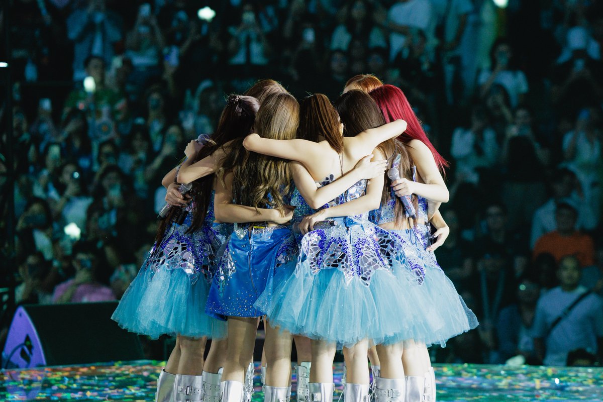 HoshiNoFilm's tweet image. 【　ＷＡＬＯ　】

ＬＡＳＴ　ＵＰ　ｆｒｏｍ
ｇｒｏｕｐ　ｓｈｏｔ　ｒｅｌｅａｓｅ。。。

「BINI♾️」
『GRAND BINIVERSE』 D2
📍11.18.2024 Araneta Coliseum 

GRAND BINIVERSE DAY 2
#BINIRocksAtBigDome #BINI
#GrandBINIverse @BINI_ph