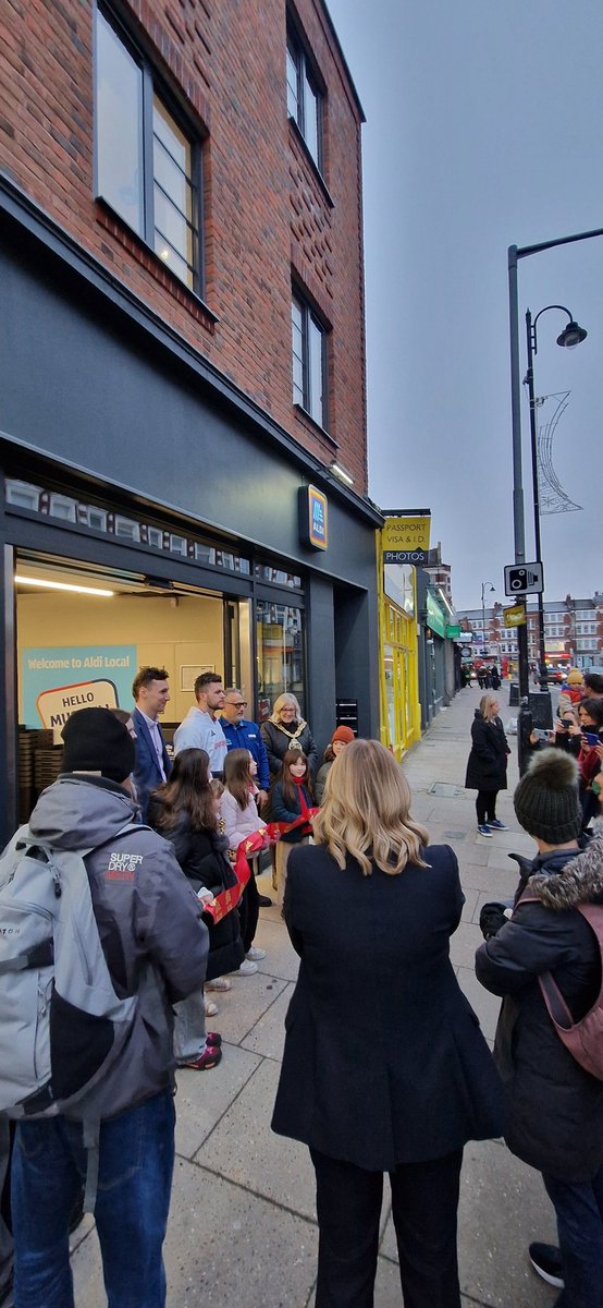 Aldi is now open in #muswellhill