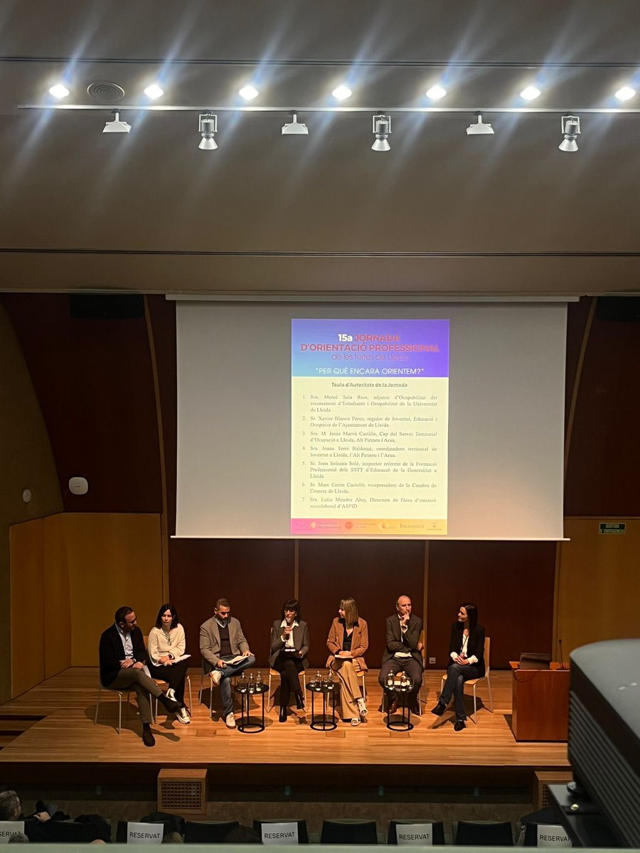 Avui, al Rectorat de la @UdLleida, s’ha inaugurat #OrientalLleida24, un esdeveniment que reuneix experts i autoritats per a impulsar l’ocupabilitat i la formació a la nostra ciutat. Un plaer comptar amb la Sra. Mercè Sala, Sr. Xavier Blanco, Sra. M. Jesús Marva.
#orientalleida24