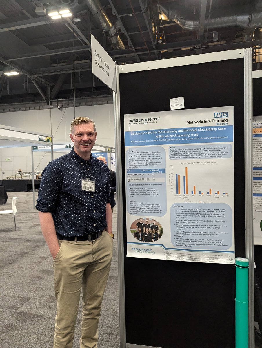 MYPharmaJoe's tweet photo. Up early for Day 2 @HISConf.
Some great talks yesterday highlights,  challenge of antifungal resistance and hyper virulent Klebsiella.
Here's me with my poster and repping @MovemberUK and some of the lovely Christmas lights by the docks #Liverpool @myttAMS @MidYorkshireNHS https://t.co/ED78cLDJyK