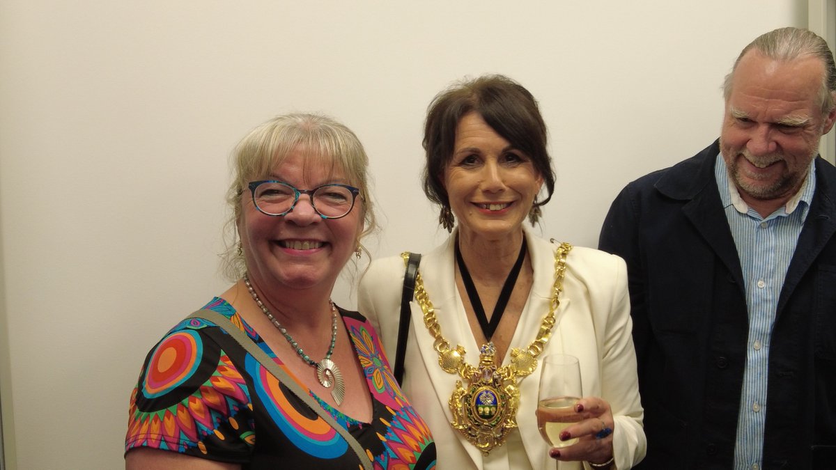 JoeBeck66's tweet photo. I had the privilege of attending the 250th Anniversary celebrations of the Sheffield @AssayOffice alongside @sheff_lordmayor last night 💍🍴

@sheffjournalism 

#jnlworkplacements #Sheffield #silver #jewellery https://t.co/KEs7mLhD74