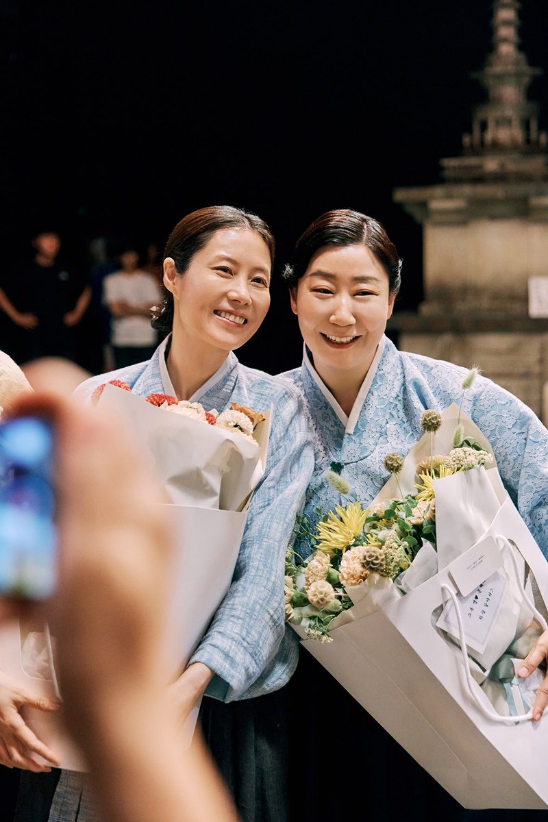 Ramiran_FCN's tweet photo. ❤️‍🔥❤️‍🔥❤️‍🔥 

🔗 https://t.co/qDKfuMkpFU
cr.cjes

#라미란 #罗美兰 #ramiran 
#정년이 #正年 https://t.co/Q7u4JWiXHL
