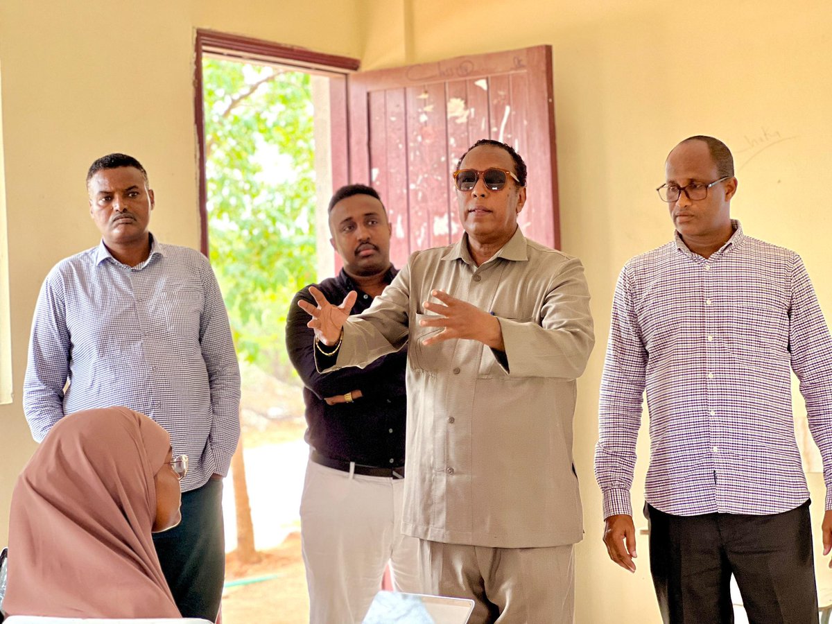 EnvsSNU's tweet photo. The Department of Environmental Science at Somali National University hosted a session titled “What Should Equip You as an Environmental Scientist?” Led by @GeleMohamed3, a Data Scientist and Research Fellow.
#environment https://t.co/meogaeignf