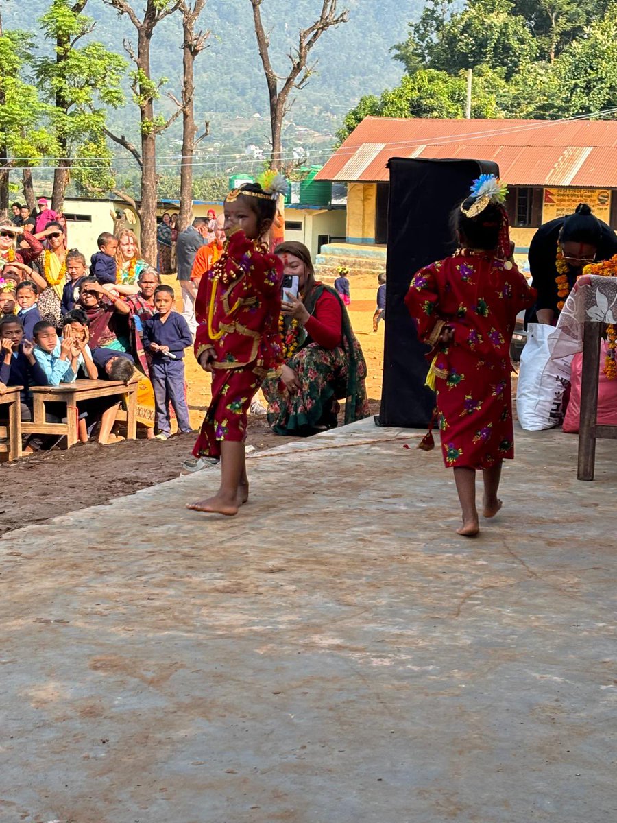 aidcamps's tweet photo. More photos of the classrooms being handed over this morning in Devitar with our fantastic @AkzoNobelUK volunteers 🎉 https://t.co/TTe1onkN7S